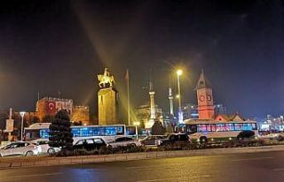 Kısıtlamaya dakikalar kala alışveriş yoğunluğu