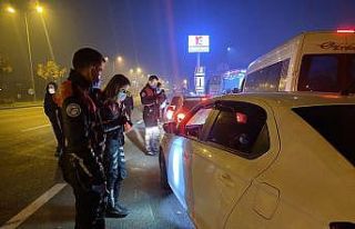 Kısıtlamaya uymayan 17 kişiye 71 bin lira ceza...
