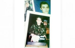 Kışlada öldürülen askerin ailesi şehitlik unvanı...