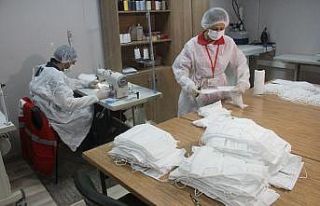 Kızılay 2 milyon maske üretti