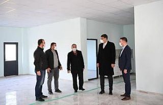 Kocaman, kültür ve taziye evini inceledi