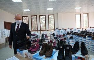 Kocasinanlı çocukların soğuk kış gününde gönülleri...