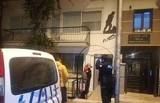 Komşu ihbar etti polis 2 hırsızı da yakaladı