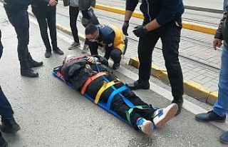 Kontrolden çıkan motosiklet park halindeki araca...