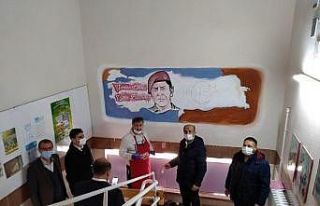 Konya’da ilkokulların duvarları çizimlerle süsleniyor