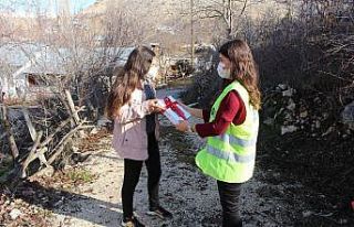 Korkuteli’deki öğrencilere tablet desteği