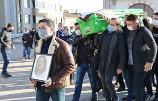 Korona virüse yenik düşen Nihal hemşire toprağa...