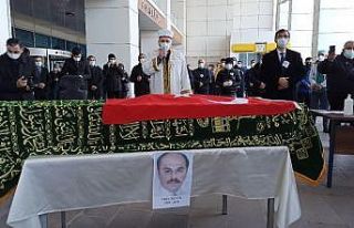 Koronadan ölen hastane personeli için tören