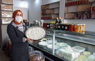 KOSGEB desteğiyle açtığı mandırada doğal ürünler...