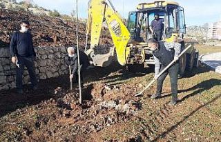 Kozan’da atıl durumdaki parklar yenileniyor