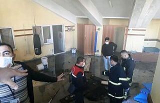 Kültür Merkezi’ndeki yangın korkuttu