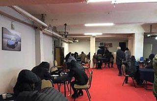 Kumardan mühürlenen ruhsatsız iş yerine yeniden...