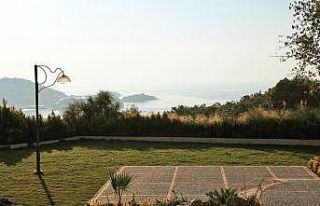 Kuşadası Belediyesi salgına rağmen hizmet ve yatırım...