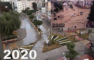 Kuşadası sağanak yağmura teslim olmadı