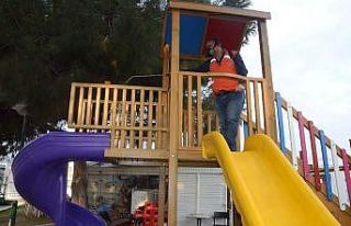 Kuşadası’nın parklarında korona virüs önlemi