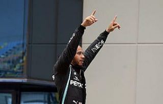 Lewis Hamilton korona virüse yakalandı
