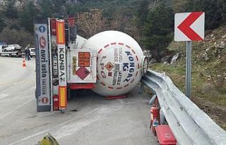 LPG tankeri yan yattı
