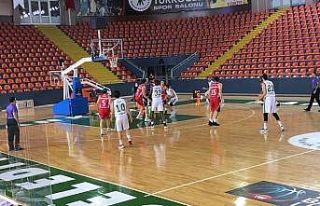 Mamak Belediyesi Basketbol Takımı zorlu mücadeleden...