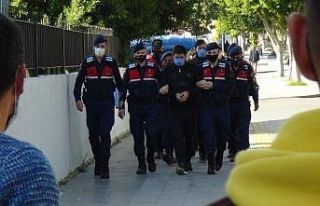 Manavgat’ta 10 bin sahte dolar gele geçirildi