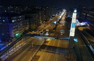 Manisa gece ışıklandırmalarıyla göz kamaştırıyor
