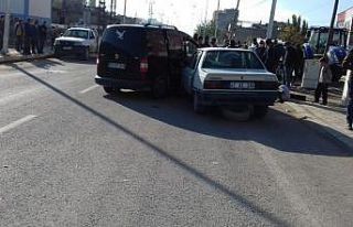 Mardin’de 3 araç birbirine girdi:  1 yaralı