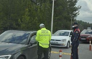 Marmaris’te yeni yıl öncesi trafik yoğunluğu...