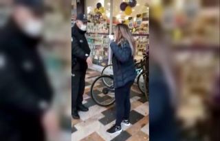 Maskesiz gezen kadından polise, “Artistliğiniz...