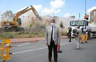 Melikgazi metruk yapılardan temizleniyor