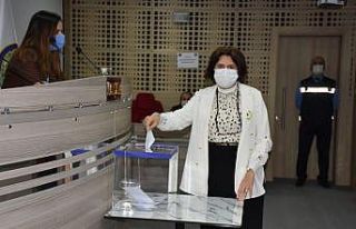 Menemen başkan vekili seçiminde 4. tura geçildi