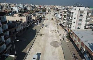 Mersin’de birçok noktada asfalt çalışması sürüyor