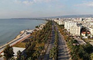 Mersin’de cadde ve sokaklar boşaldı