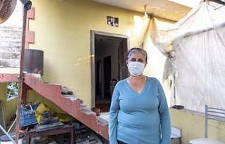 Mersin’de ihtiyaç sahibi kadının evi belediye...