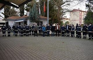 MHP Karesi, temizlik personellerini unutmadı