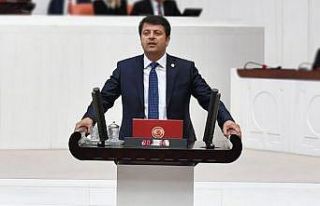 Milletvekili Tutdere Koçali Köyüne okul istedi