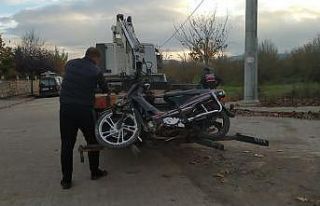 Motosiklet tutkusu 19 yaşındaki gencin sonu oldu
