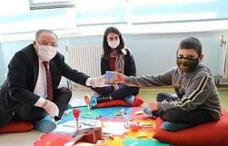 Mustafa Gürbüz, özel bireylerle bir araya geldi