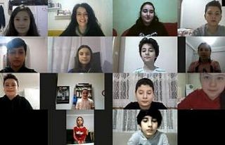 Öğrencilerden Sağlık Bakanı Koca’ya videolu...