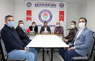 Okul Müdürüne bıçaklı saldırıya tepki