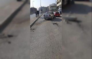 Önce karşı şeride geçti, sonra elektrik direğine...