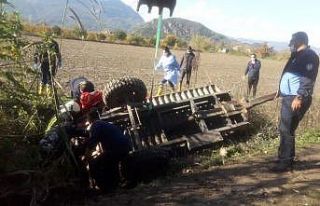 Ortaca’da traktör römorku devrildi: 1 ölü