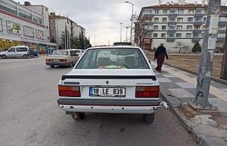 Otomobil ile çarpışan motosikletli kurye yaralandı