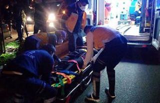 Otomobilin çarptığı kadın ağır yaralandı