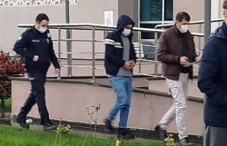 Otomobilin motosiklete çarpması sonucu yaralan genç...