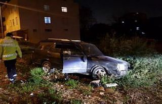 (Özel) Kısıtlamada kovalamaca sonucu kaza yaptı,...