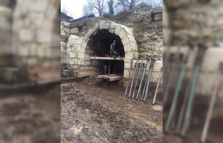 Özlü, destek veren iş adamına teşekkür etti