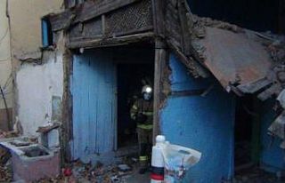 (PERŞEMBE) Metruk bina mahallenin kabusu oldu