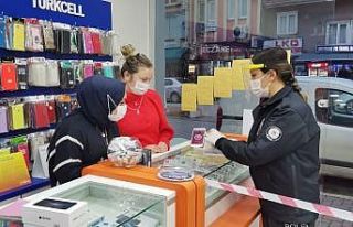 Polis ekipleri ilçede KADES uygulamasını tanıttı