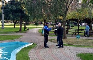 Polis her yerde korona tedbirlerini anlatıyor