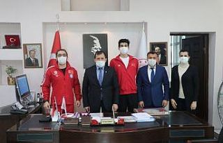 Rekortmen sporcudan Kabakçı’ya ziyaret