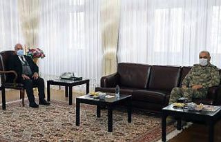 Rektör Çomaklı, Tümgeneral Uzun ile bir araya...